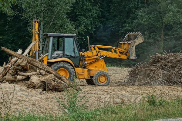 Cost of Land Clearance Service in West Des Moines